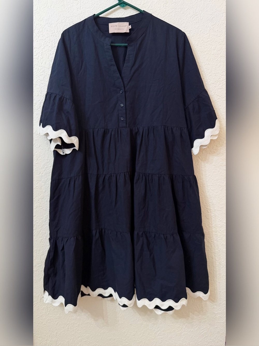 White Closet Elements Navy Tiered Cotton Dress with White Trim Size XL